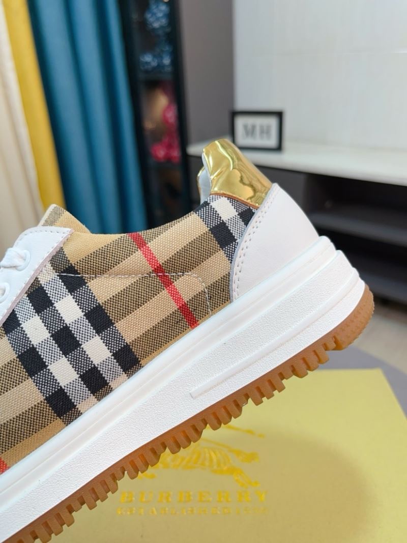 Burberry Low Shoes